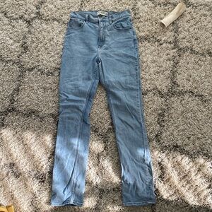 Abercrombie 90’s slim straight ultra high rise
